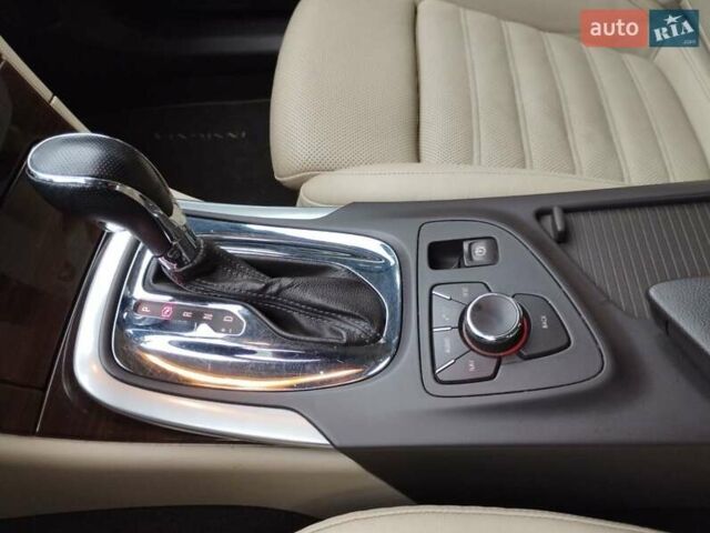 Серый Опель Инсигния, объемом двигателя 2 л и пробегом 293 тыс. км за 9500 $, фото 6 на Automoto.ua