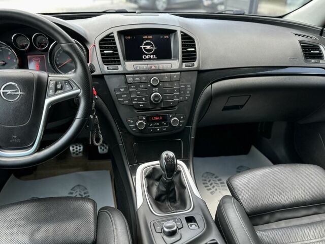 Серый Опель Инсигния, объемом двигателя 2 л и пробегом 270 тыс. км за 7800 $, фото 18 на Automoto.ua