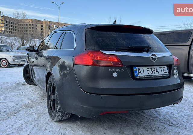 Серый Опель Инсигния, объемом двигателя 2 л и пробегом 293 тыс. км за 8500 $, фото 8 на Automoto.ua