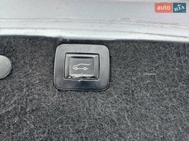 Серый Опель Инсигния, объемом двигателя 1.96 л и пробегом 333 тыс. км за 7850 $, фото 39 на Automoto.ua