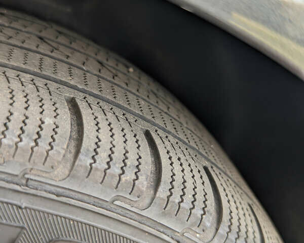 Сірий Опель Інсігнія, об'ємом двигуна 1.96 л та пробігом 225 тис. км за 9999 $, фото 21 на Automoto.ua