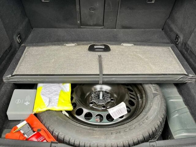 Серый Опель Инсигния, объемом двигателя 2 л и пробегом 450 тыс. км за 8000 $, фото 16 на Automoto.ua