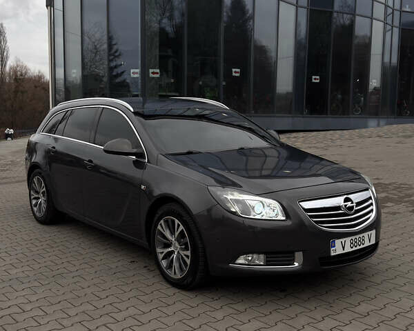 Серый Опель Инсигния, объемом двигателя 2.01 л и пробегом 224 тыс. км за 8888 $, фото 8 на Automoto.ua