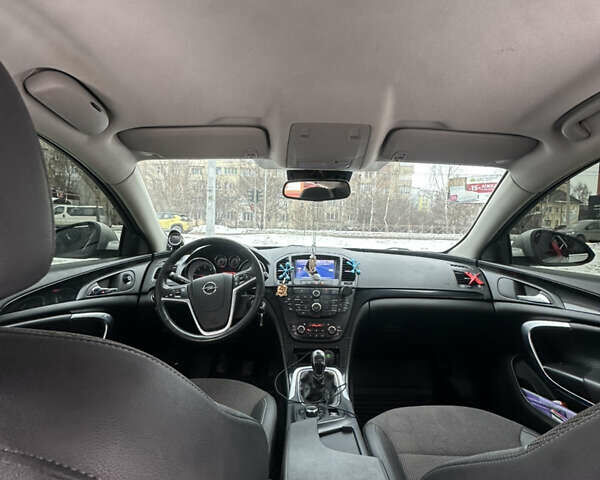 Сірий Опель Інсігнія, об'ємом двигуна 1.96 л та пробігом 297 тис. км за 7200 $, фото 8 на Automoto.ua