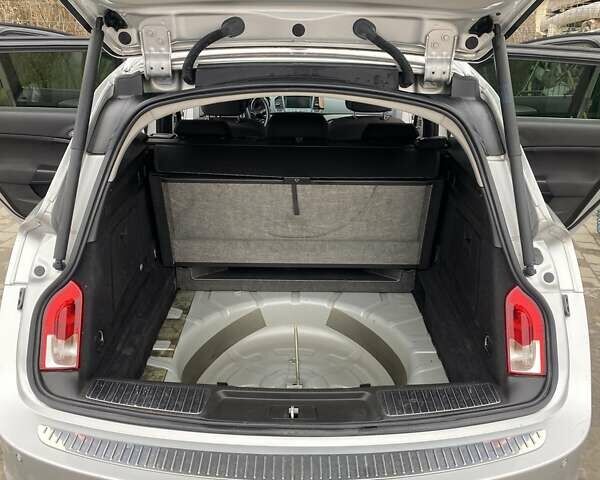 Сірий Опель Інсігнія, об'ємом двигуна 1.96 л та пробігом 231 тис. км за 7700 $, фото 9 на Automoto.ua