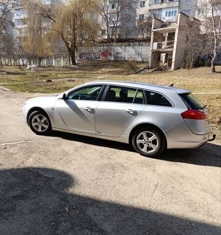 Серый Опель Инсигния, объемом двигателя 1.96 л и пробегом 227 тыс. км за 8200 $, фото 4 на Automoto.ua