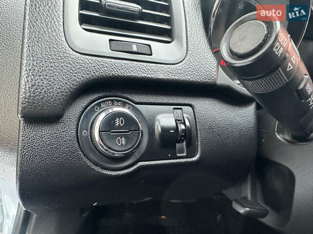 Серый Опель Инсигния, объемом двигателя 1.96 л и пробегом 333 тыс. км за 7850 $, фото 26 на Automoto.ua