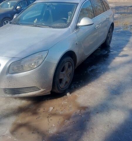 Серый Опель Инсигния, объемом двигателя 2 л и пробегом 240 тыс. км за 7800 $, фото 1 на Automoto.ua