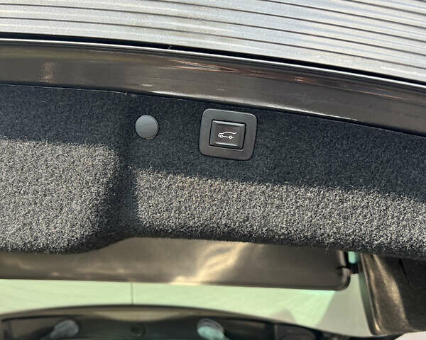 Серый Опель Инсигния, объемом двигателя 2 л и пробегом 213 тыс. км за 8950 $, фото 62 на Automoto.ua