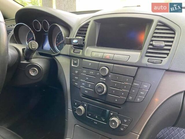 Серый Опель Инсигния, объемом двигателя 1.96 л и пробегом 313 тыс. км за 6499 $, фото 11 на Automoto.ua