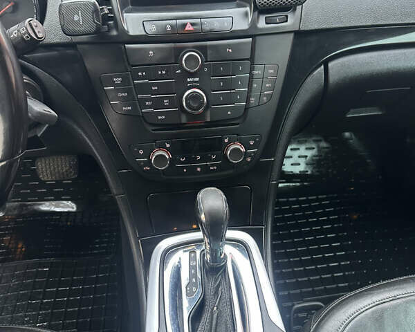 Серый Опель Инсигния, объемом двигателя 1.96 л и пробегом 333 тыс. км за 7850 $, фото 25 на Automoto.ua