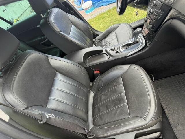 Серый Опель Инсигния, объемом двигателя 2 л и пробегом 301 тыс. км за 7000 $, фото 5 на Automoto.ua