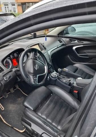 Серый Опель Инсигния, объемом двигателя 1.96 л и пробегом 324 тыс. км за 9000 $, фото 19 на Automoto.ua