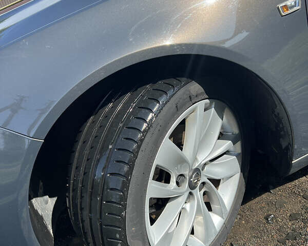 Серый Опель Инсигния, объемом двигателя 2 л и пробегом 213 тыс. км за 8950 $, фото 45 на Automoto.ua