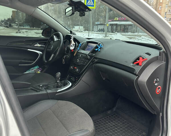 Сірий Опель Інсігнія, об'ємом двигуна 1.96 л та пробігом 297 тис. км за 7200 $, фото 6 на Automoto.ua