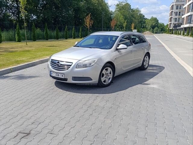 Сірий Опель Інсігнія, об'ємом двигуна 1.96 л та пробігом 233 тис. км за 8000 $, фото 1 на Automoto.ua