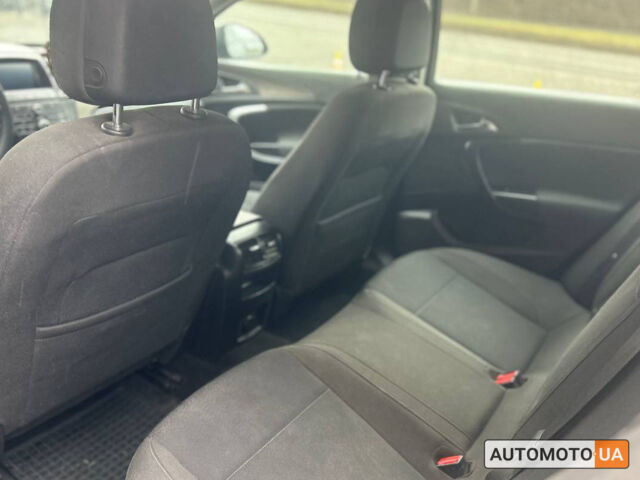 Серый Опель Инсигния, объемом двигателя 1.4 л и пробегом 188 тыс. км за 6500 $, фото 23 на Automoto.ua