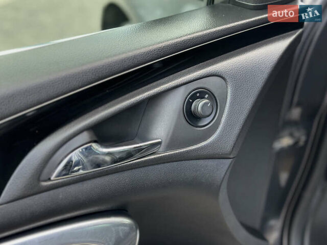 Сірий Опель Інсігнія, об'ємом двигуна 2 л та пробігом 270 тис. км за 7800 $, фото 26 на Automoto.ua