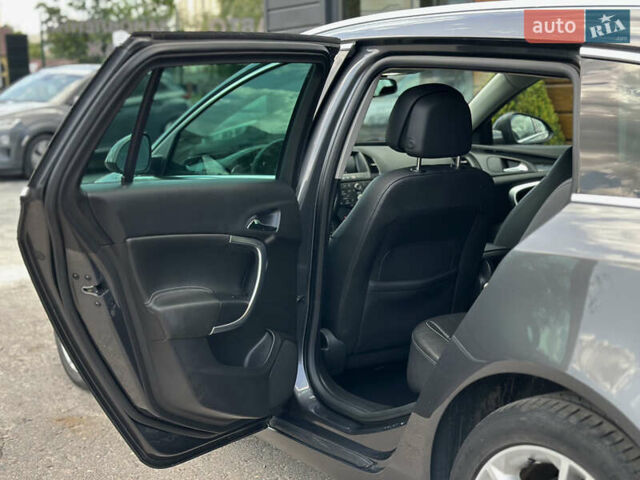 Сірий Опель Інсігнія, об'ємом двигуна 2 л та пробігом 270 тис. км за 7800 $, фото 48 на Automoto.ua