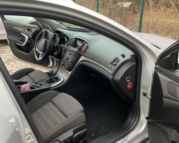 Сірий Опель Інсігнія, об'ємом двигуна 1.96 л та пробігом 231 тис. км за 7700 $, фото 11 на Automoto.ua