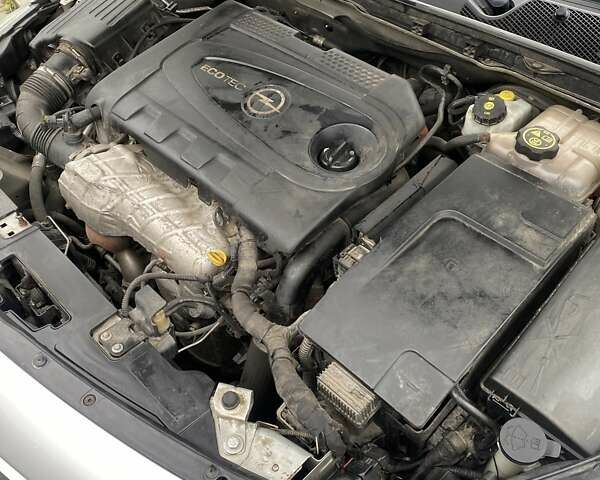 Сірий Опель Інсігнія, об'ємом двигуна 1.96 л та пробігом 231 тис. км за 7700 $, фото 3 на Automoto.ua