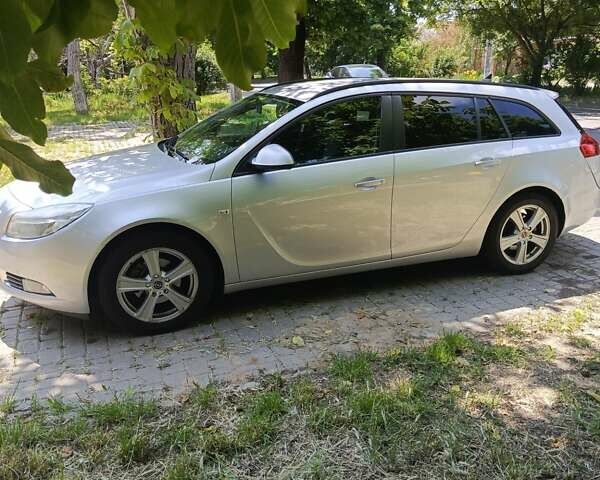 Сірий Опель Інсігнія, об'ємом двигуна 1.96 л та пробігом 284 тис. км за 8500 $, фото 6 на Automoto.ua