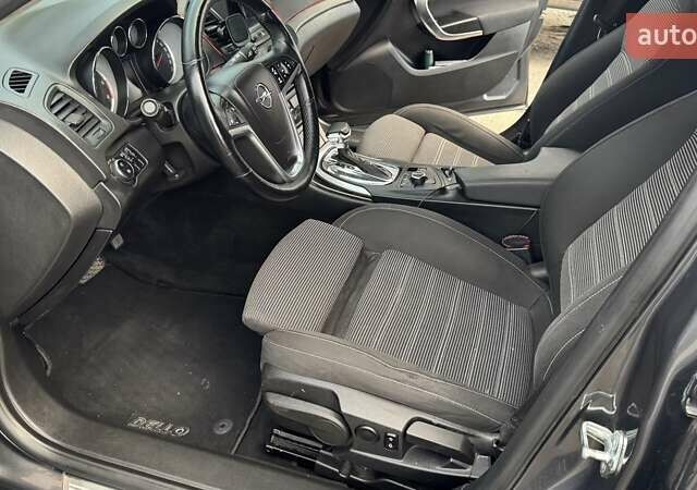 Серый Опель Инсигния, объемом двигателя 2 л и пробегом 293 тыс. км за 8500 $, фото 22 на Automoto.ua