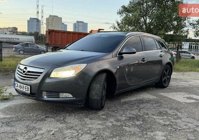 Сірий Опель Інсігнія, об'ємом двигуна 2 л та пробігом 288 тис. км за 7999 $, фото 11 на Automoto.ua