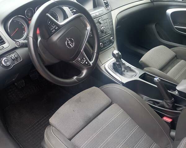 Сірий Опель Інсігнія, об'ємом двигуна 1.96 л та пробігом 284 тис. км за 8500 $, фото 19 на Automoto.ua