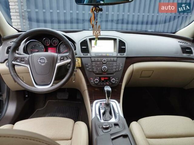 Серый Опель Инсигния, объемом двигателя 2 л и пробегом 293 тыс. км за 9500 $, фото 24 на Automoto.ua
