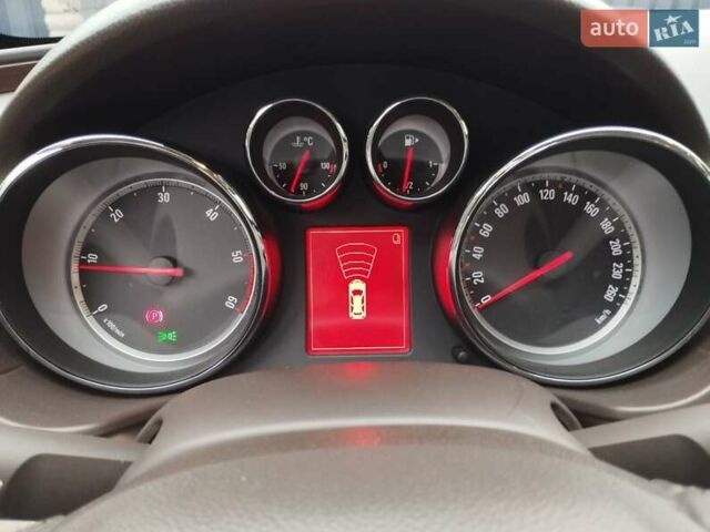 Серый Опель Инсигния, объемом двигателя 2 л и пробегом 293 тыс. км за 9500 $, фото 21 на Automoto.ua