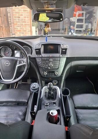 Серый Опель Инсигния, объемом двигателя 1.96 л и пробегом 324 тыс. км за 9000 $, фото 23 на Automoto.ua