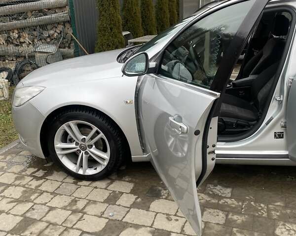 Сірий Опель Інсігнія, об'ємом двигуна 1.96 л та пробігом 231 тис. км за 7700 $, фото 14 на Automoto.ua