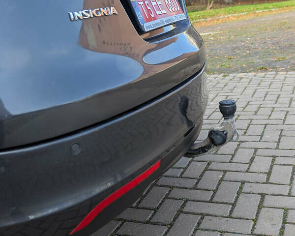 Сірий Опель Інсігнія, об'ємом двигуна 1.96 л та пробігом 225 тис. км за 9999 $, фото 17 на Automoto.ua