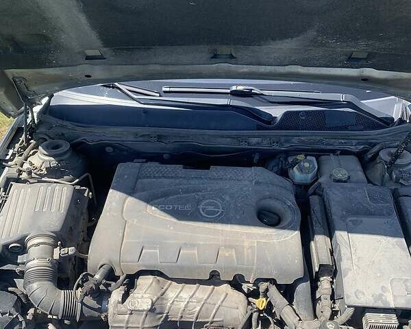 Сірий Опель Інсігнія, об'ємом двигуна 2 л та пробігом 350 тис. км за 8700 $, фото 7 на Automoto.ua