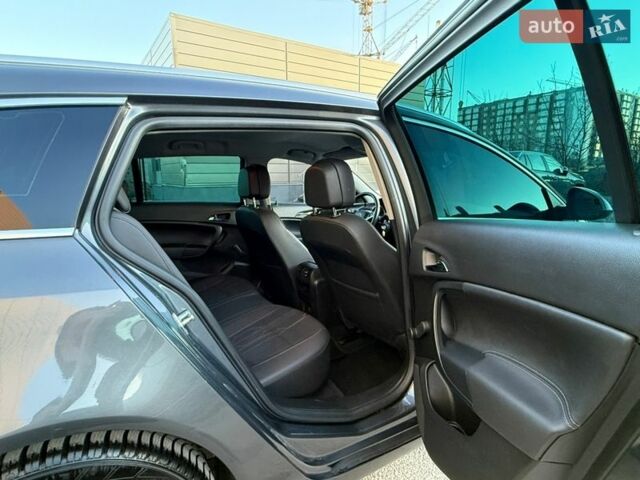 Сірий Опель Інсігнія, об'ємом двигуна 1.96 л та пробігом 344 тис. км за 7500 $, фото 16 на Automoto.ua