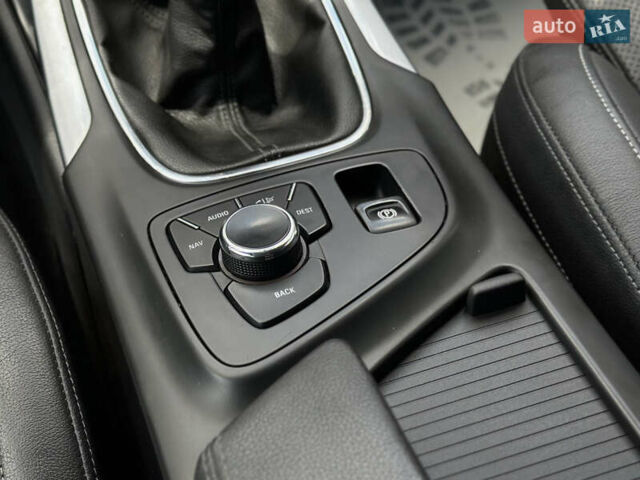 Сірий Опель Інсігнія, об'ємом двигуна 2 л та пробігом 270 тис. км за 7800 $, фото 44 на Automoto.ua