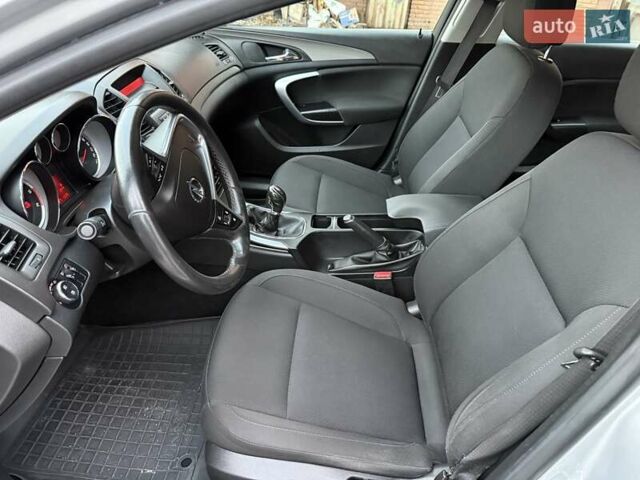 Сірий Опель Інсігнія, об'ємом двигуна 1.96 л та пробігом 251 тис. км за 7300 $, фото 63 на Automoto.ua