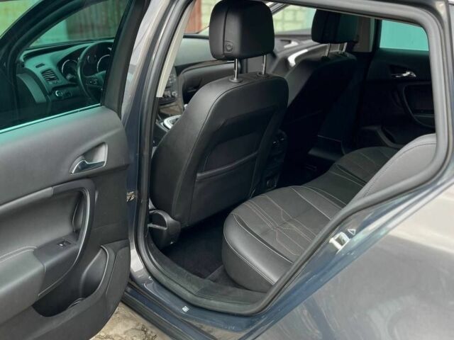 Серый Опель Инсигния, объемом двигателя 2 л и пробегом 450 тыс. км за 8000 $, фото 8 на Automoto.ua