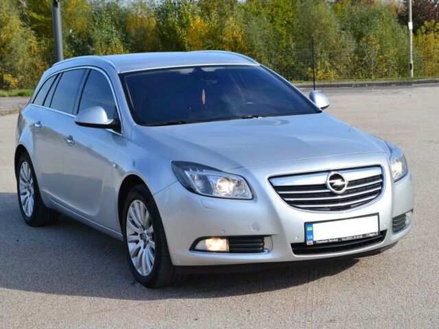 Серый Опель Инсигния, объемом двигателя 2 л и пробегом 190 тыс. км за 12800 $, фото 10 на Automoto.ua