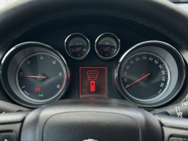 Серый Опель Инсигния, объемом двигателя 2 л и пробегом 270 тыс. км за 7800 $, фото 17 на Automoto.ua