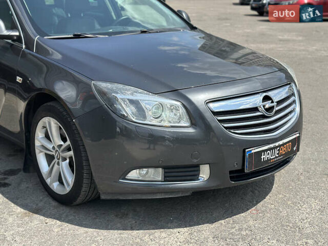 Сірий Опель Інсігнія, об'ємом двигуна 2 л та пробігом 270 тис. км за 7800 $, фото 9 на Automoto.ua