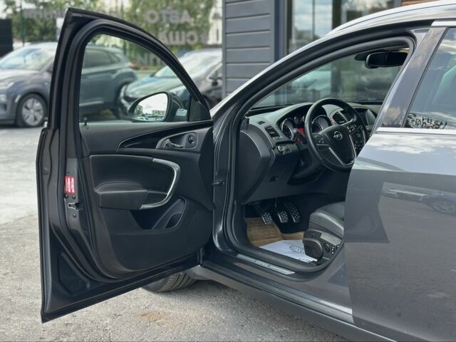 Серый Опель Инсигния, объемом двигателя 2 л и пробегом 270 тыс. км за 7800 $, фото 10 на Automoto.ua