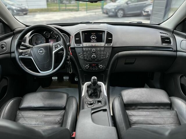 Серый Опель Инсигния, объемом двигателя 2 л и пробегом 270 тыс. км за 7800 $, фото 15 на Automoto.ua