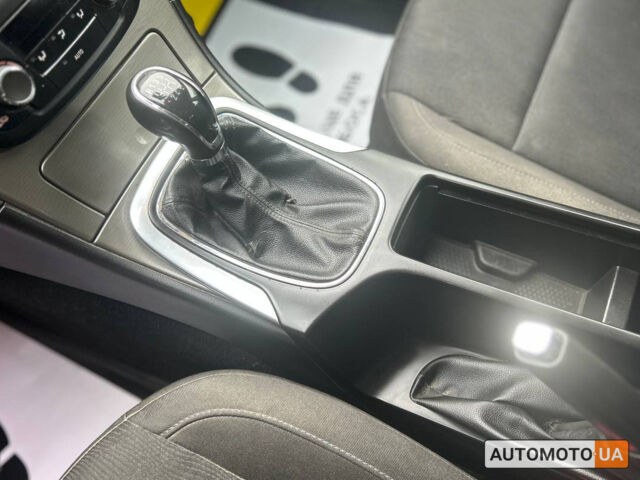 Серый Опель Инсигния, объемом двигателя 1.4 л и пробегом 188 тыс. км за 6500 $, фото 15 на Automoto.ua