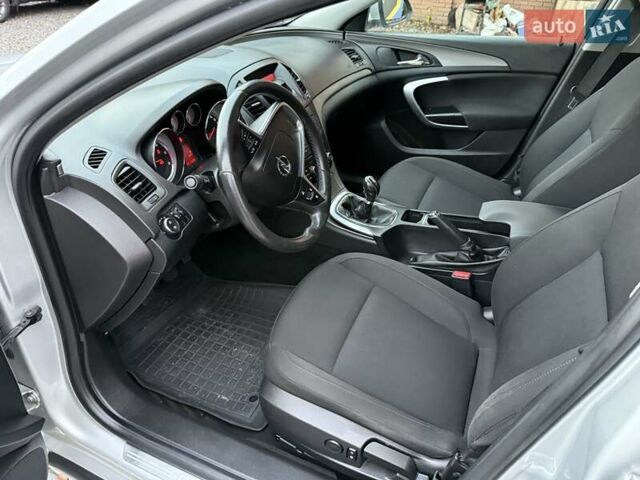 Сірий Опель Інсігнія, об'ємом двигуна 1.96 л та пробігом 251 тис. км за 7300 $, фото 62 на Automoto.ua