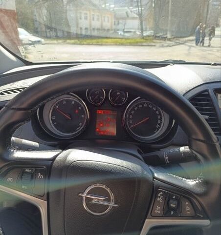 Серый Опель Инсигния, объемом двигателя 1.96 л и пробегом 227 тыс. км за 8200 $, фото 13 на Automoto.ua