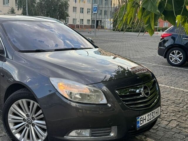 Сірий Опель Інсігнія, об'ємом двигуна 1.96 л та пробігом 274 тис. км за 8400 $, фото 1 на Automoto.ua
