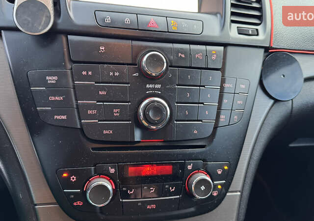 Серый Опель Инсигния, объемом двигателя 2 л и пробегом 293 тыс. км за 8500 $, фото 17 на Automoto.ua