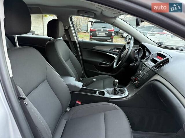 Сірий Опель Інсігнія, об'ємом двигуна 1.96 л та пробігом 251 тис. км за 7300 $, фото 53 на Automoto.ua